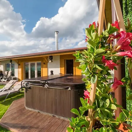 Adelheide Jacuzzi Bbq